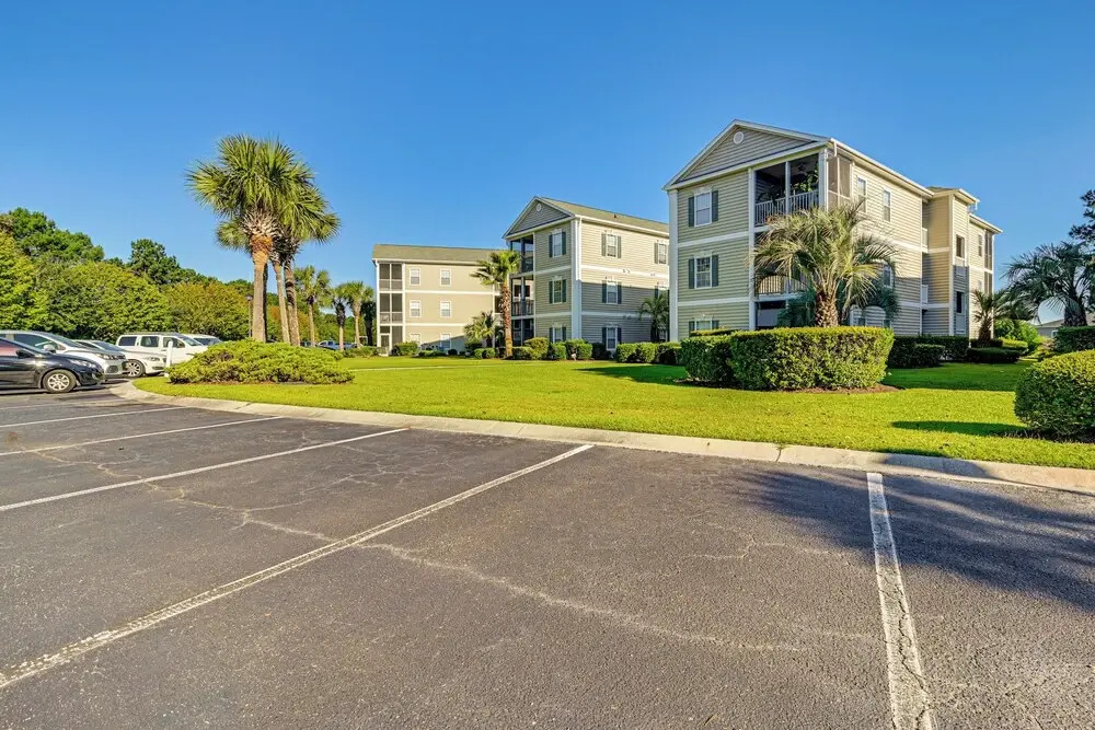 3 Mi to Surfside Beach! 1st-floor End Unit w/ Pool