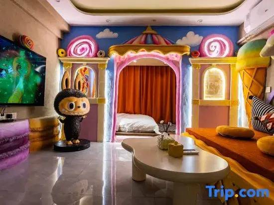 Qifentian Homestay (Harbin Central Street Baroque Style Street)
