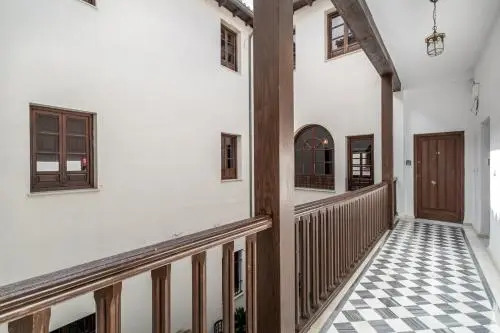 Granada Suites