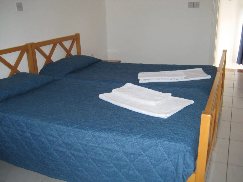 Bay View Apts.