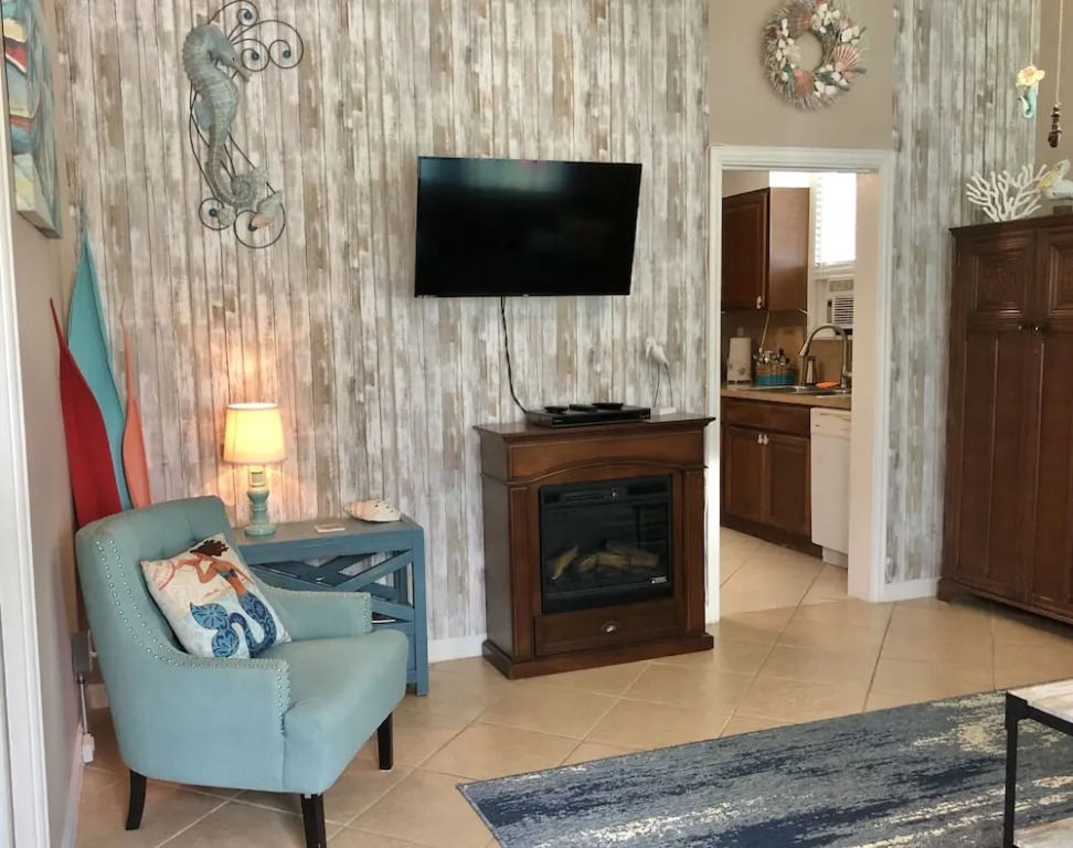 Ocean Blue And Ocean Breezes 2 Bedroom Home