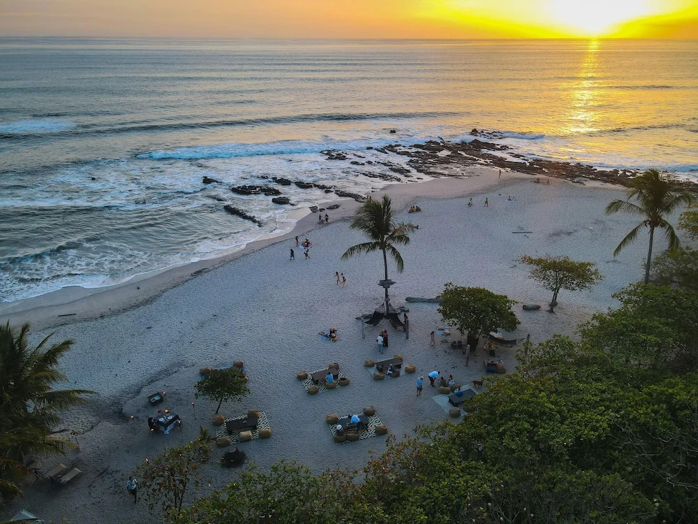 Luxury Beachfront Villa with private pool at Nantipa