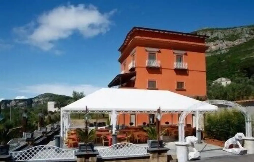 Antico Casale Russo