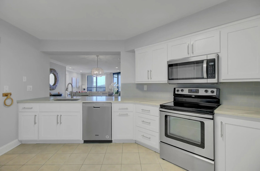 207 Summerhouse by Avantstay Beachfront Community w/ Ocean Views!