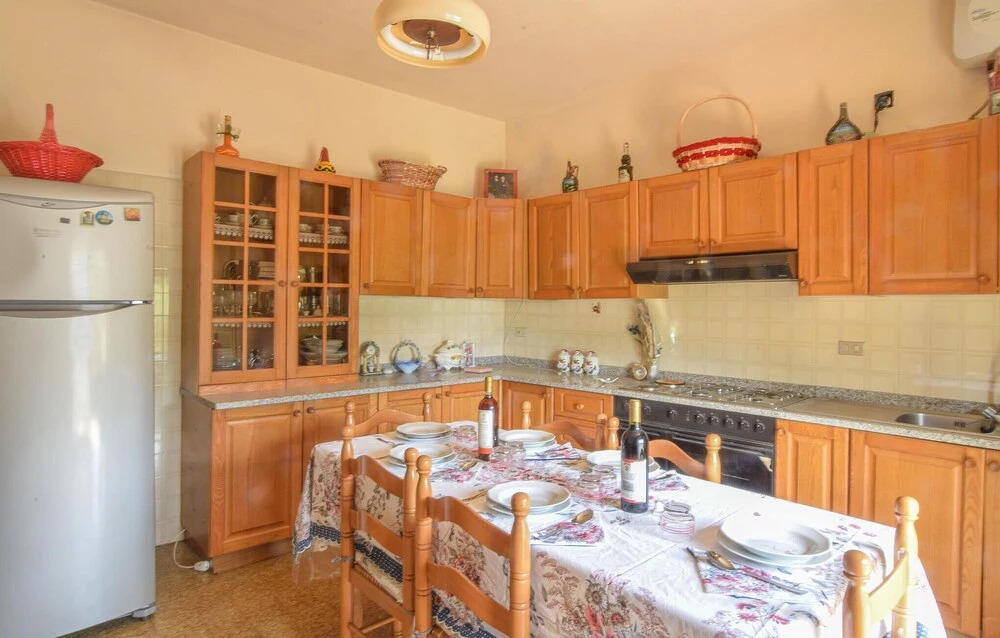 Nice Home in Ciminà With 4 Bedrooms and Wifi