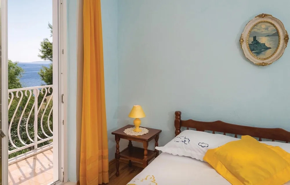 Awesome Home in Okrug Gornji With Wifi and 3 Bedrooms