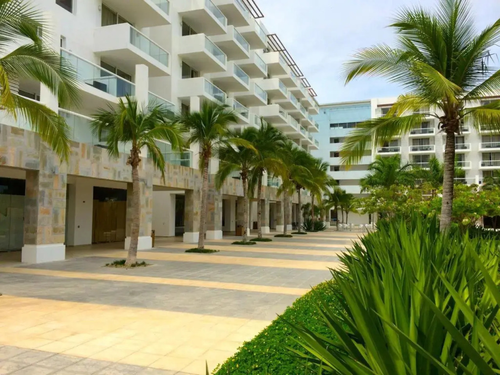 The Suite Playa Blanca