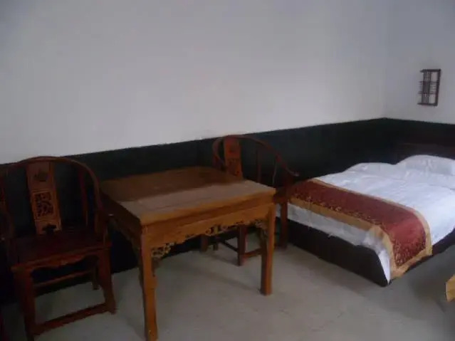 Jin Zhong Qixian Dan Feng Ge Hotel