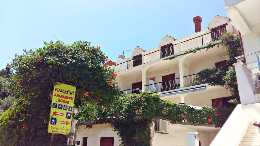 Apartments Karacic