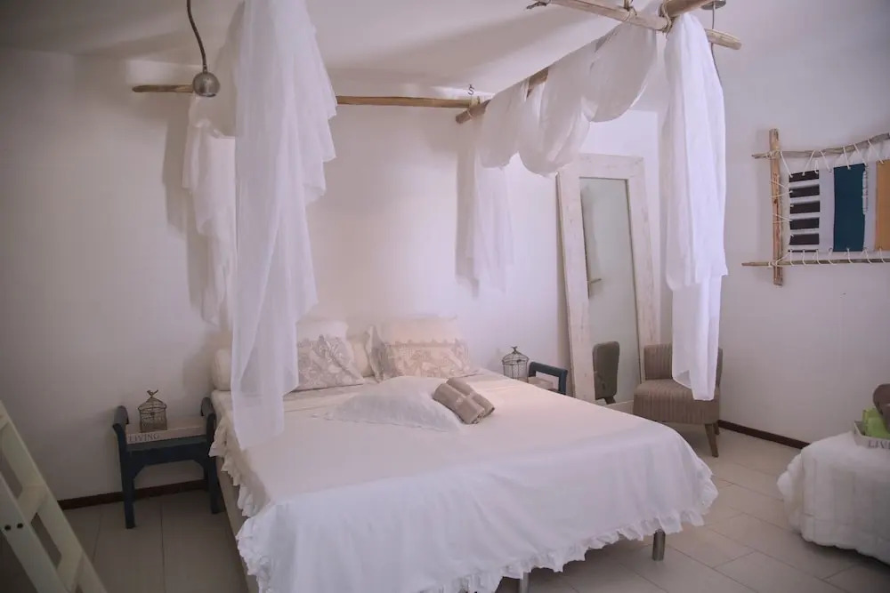 Beautiful Villa with pool near the beach for groups