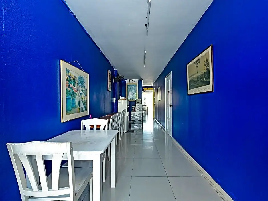 OYO 90585 D Pearl Hotel