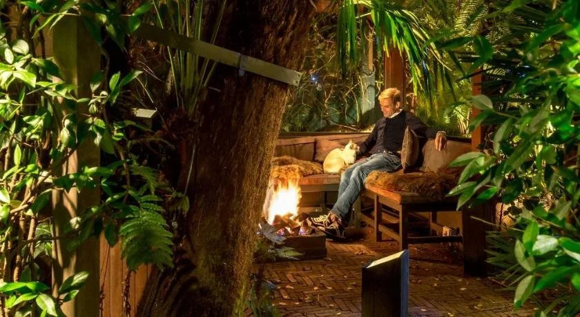 Garden Suite Centre