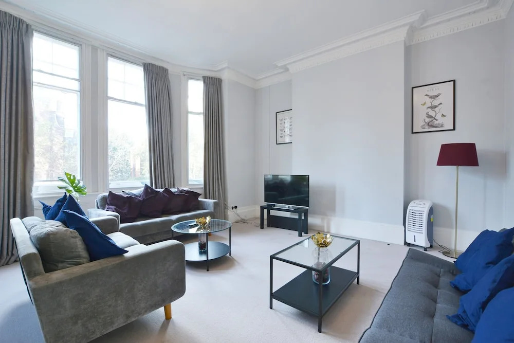 Knightsbridge Rooms