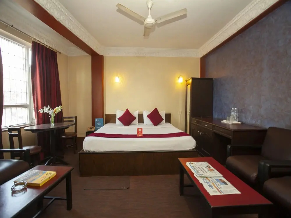 OYO 217 Shiva Tirupati Hotel