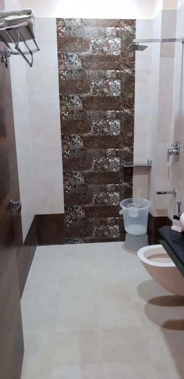 Ishwar Nain Hotel
