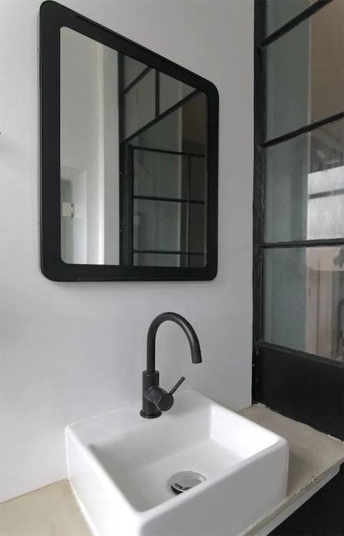 Porta 33