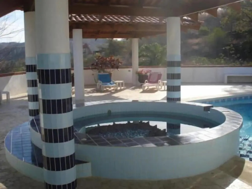 Villa Paradiso up to 14 People
