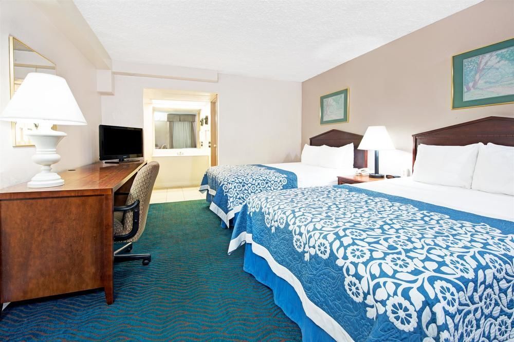 Days Inn St. Louis - Lindbergh Boulevard