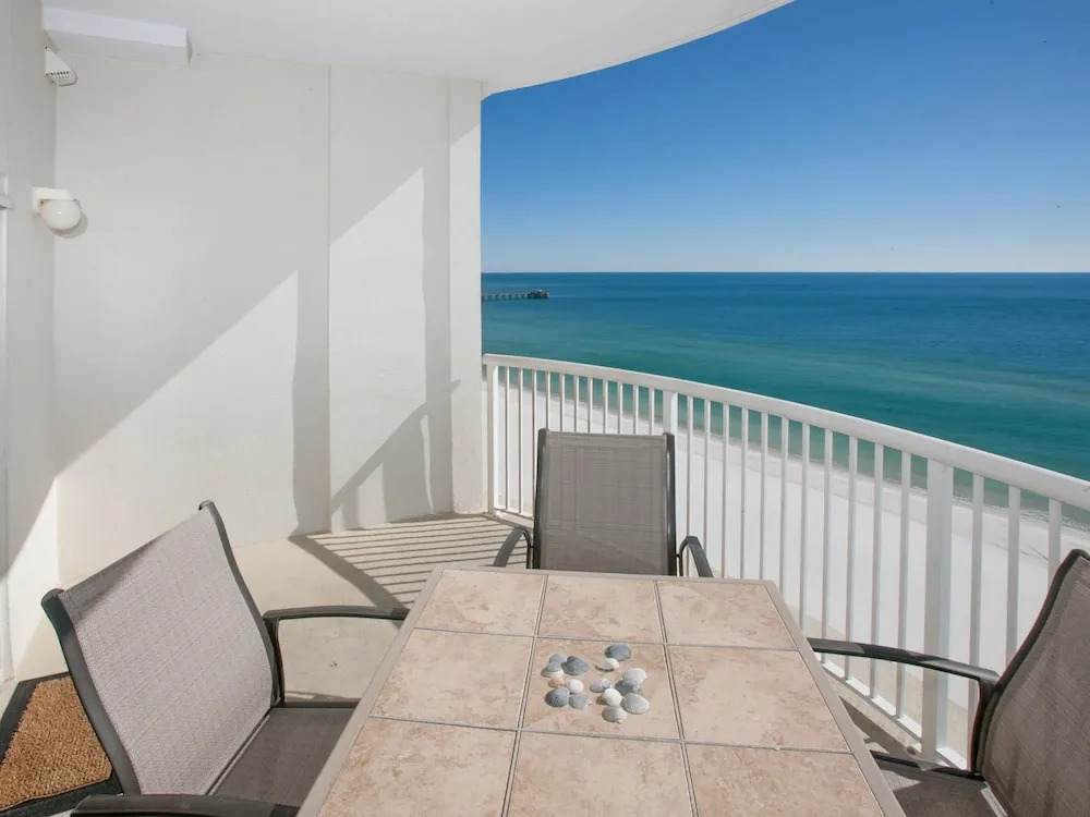 561 E. Beach Blvd Penthouse #1302 1 Bedroom 2 Bathrooms Condo