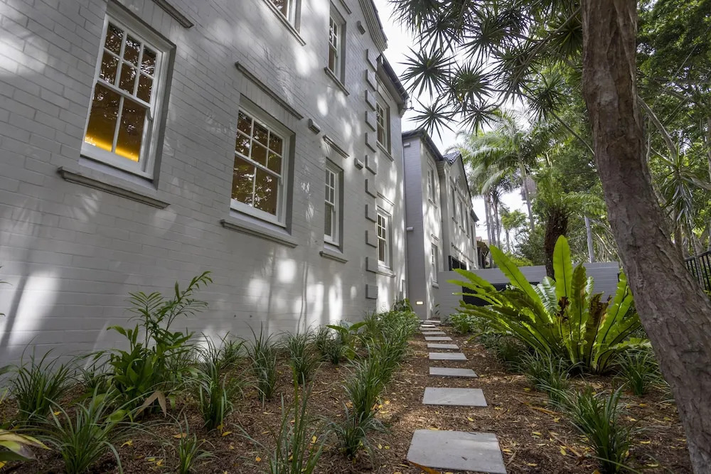 Mulwarree Avenue Apartments by Urban Rest