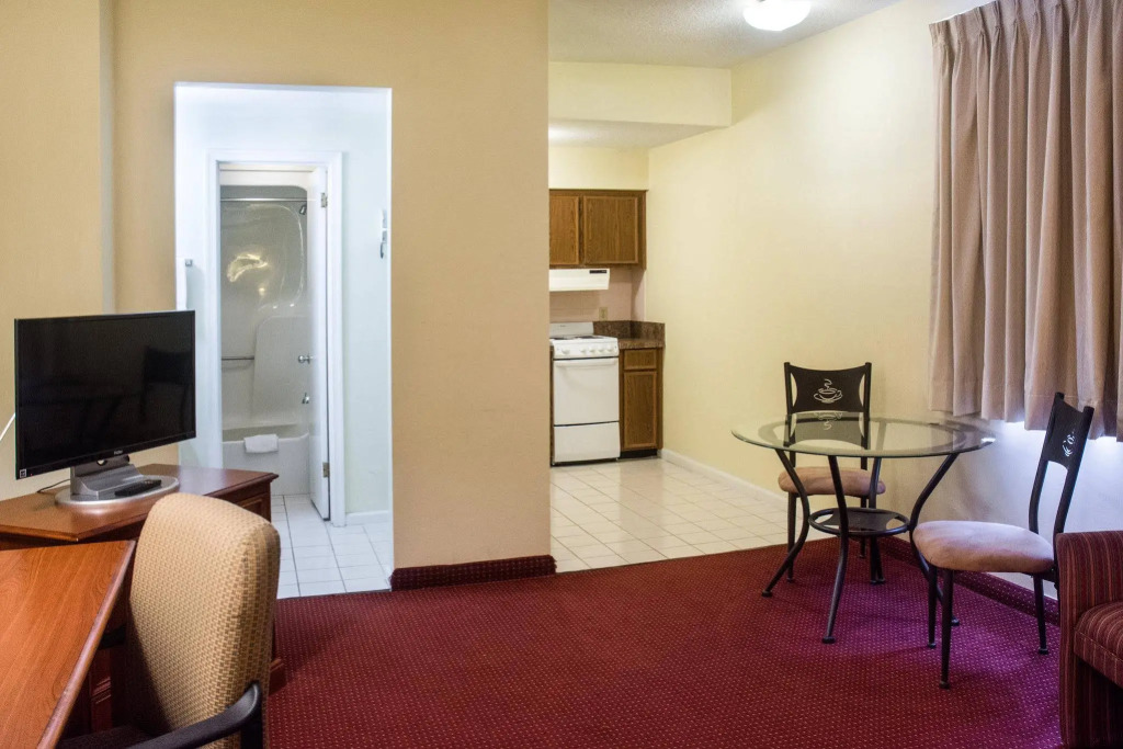 Studios 4 Less Chesapeake