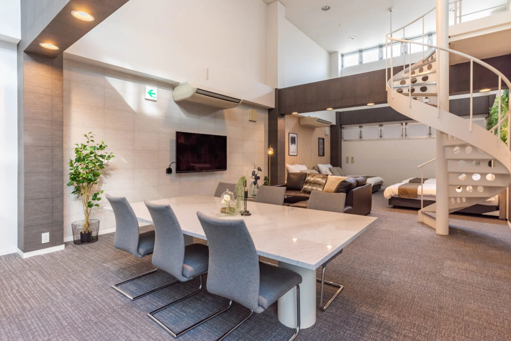Bijou Suites AI PREMIUM