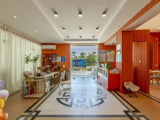 Holiday Kangaroo Homestay (Beihai Silver Beach Branch)