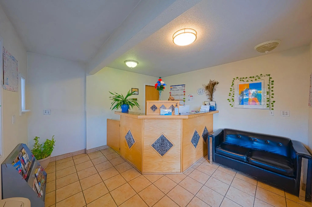 Budget 8 Motel