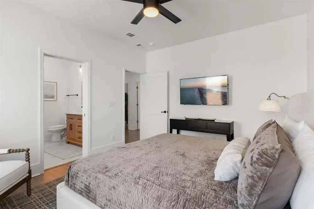 Surf And Sound 6 Bedroom Home
