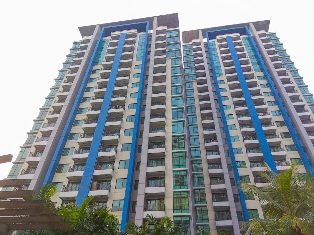 2-Br HamptonS Park, Tower C Lt.17 Unit 17H