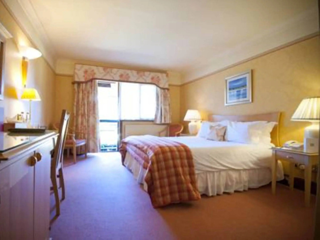 Careys Manor Hotel & SenSpa