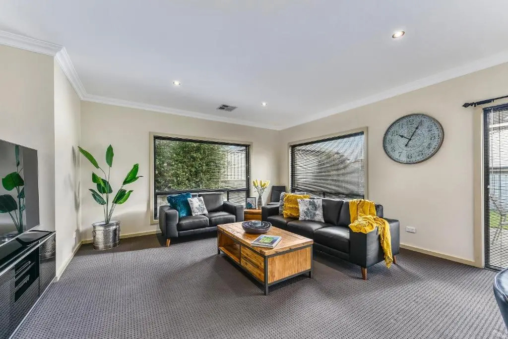 Accommodation on Lansell 2