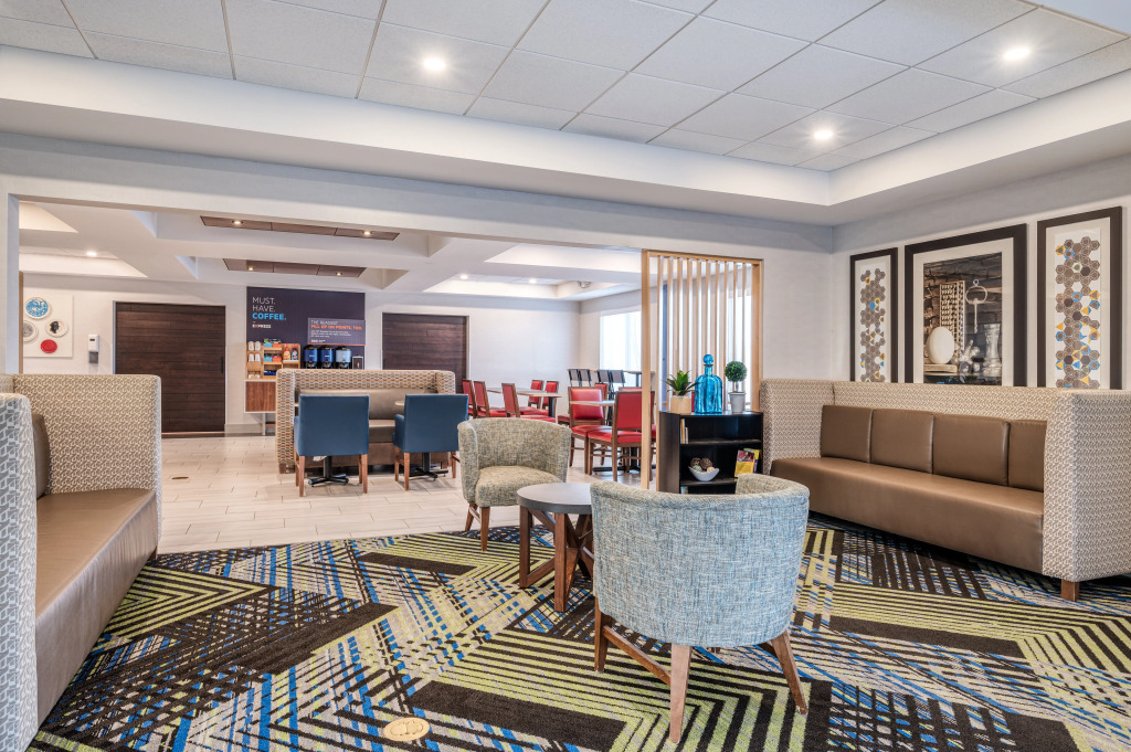 Holiday Inn Express & Suites Vandalia by IHG