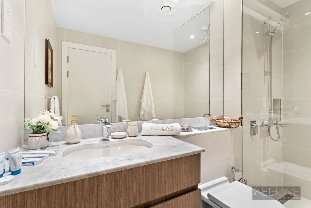 WelHome - Incredible Waterfront Apt With Mesmerizing views