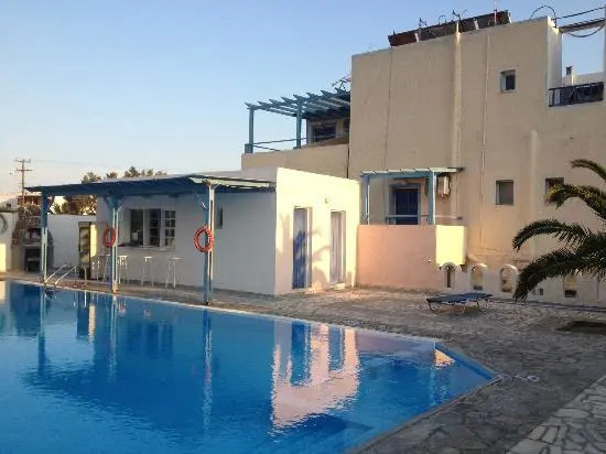 Andreas Studio Perissa in Santorini