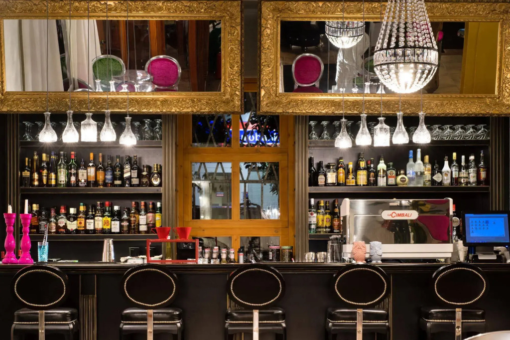 A for Art Hotel