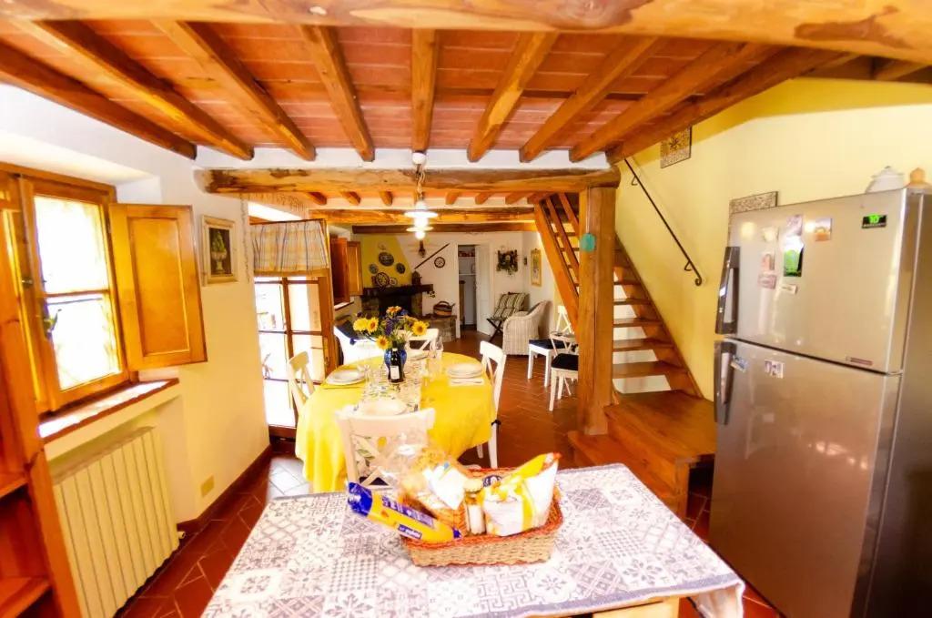 Grumo Farmhouse in Pescaglia