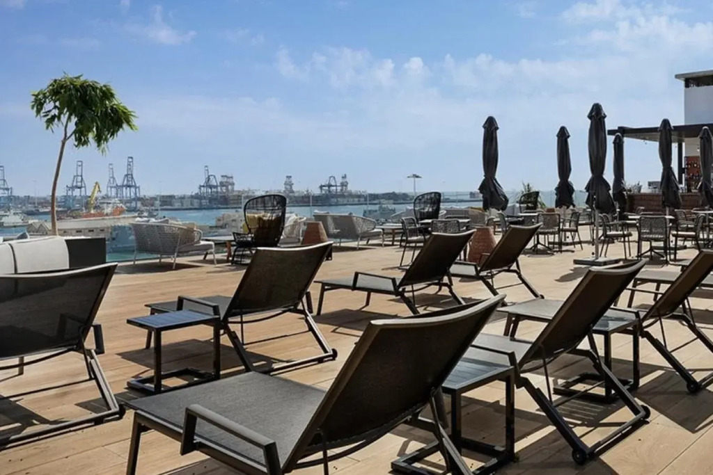 Hotel LIVVO Lumm