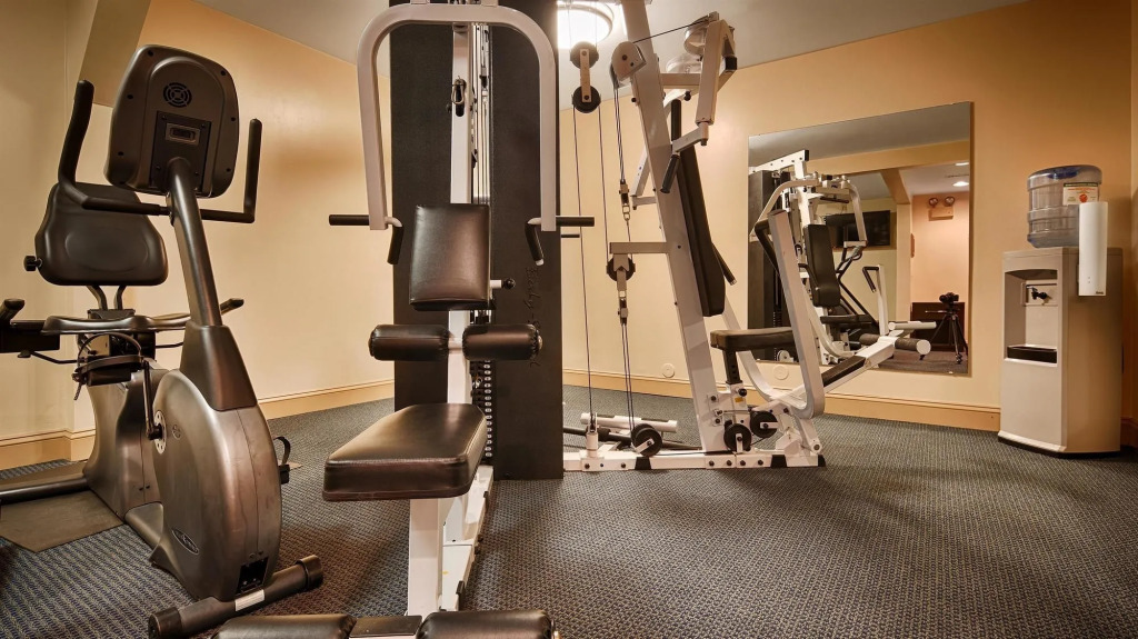 Best Western Plus Coastline Inn