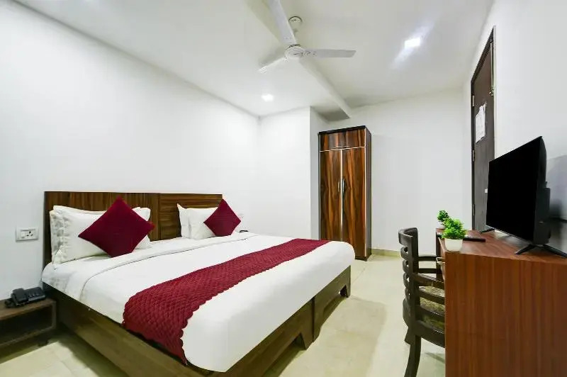 Mauryan Express I Hotel Malviya Nagar