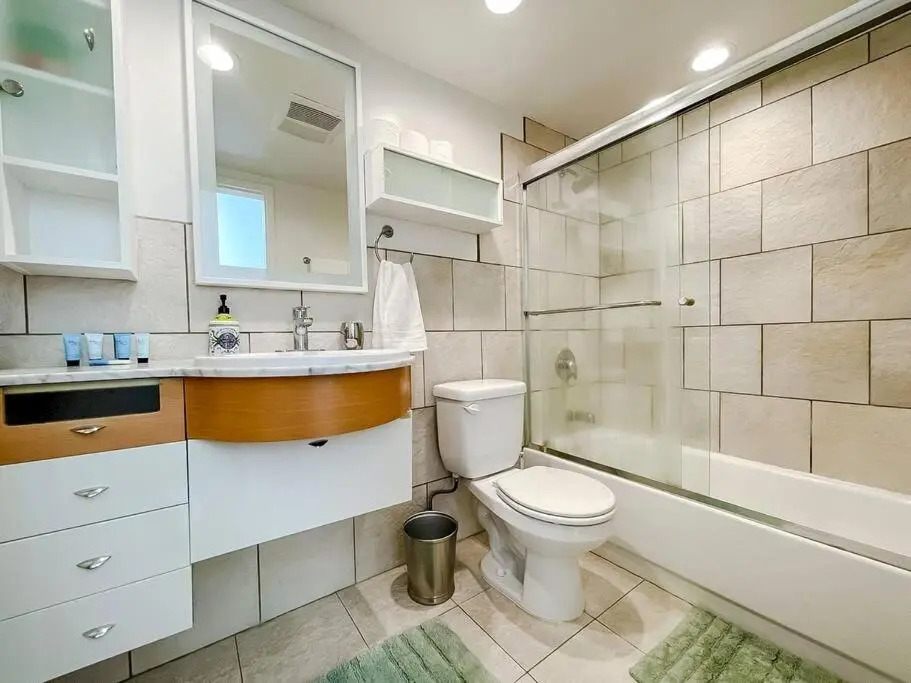 Supreme 2BD/3BA Condo - Los Angeles