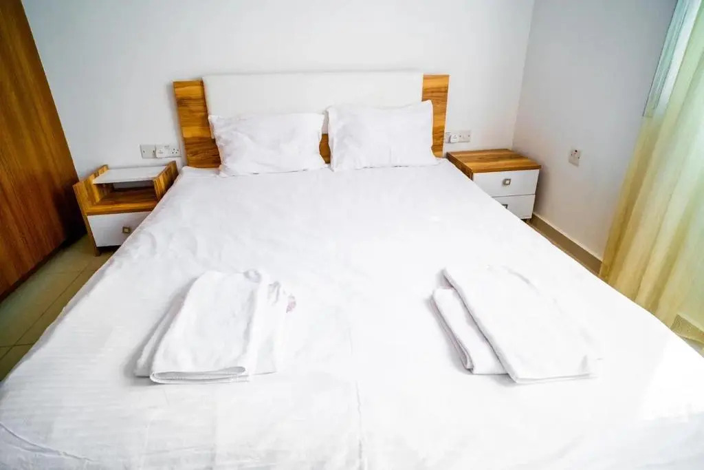Beautiful Two-Bedroom Apartment near the Sea Sel 6-5