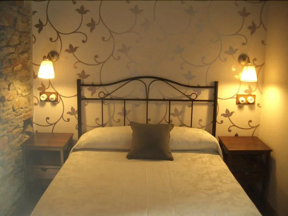 Hostal De Montaña La Aldeya
