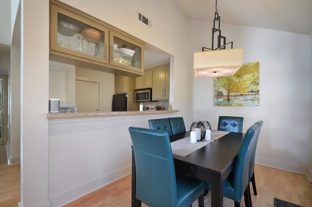 Austin Family Townhome with Yard by RedAwning