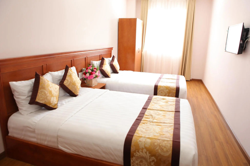 Hồng Tùng Hotel