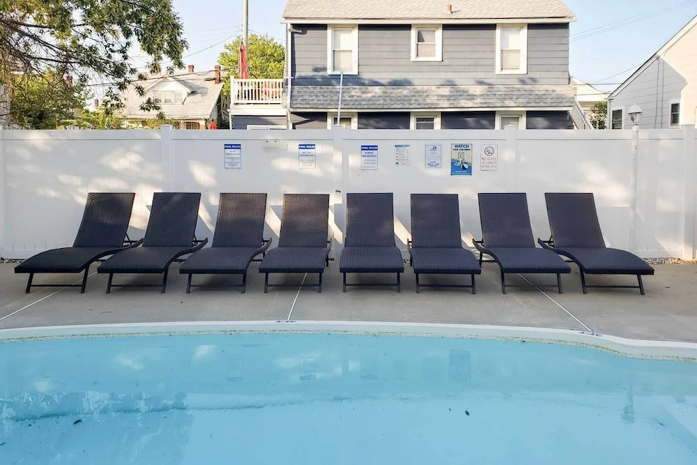 North Wildwood Townhome < 1/2 Mi to Beach!