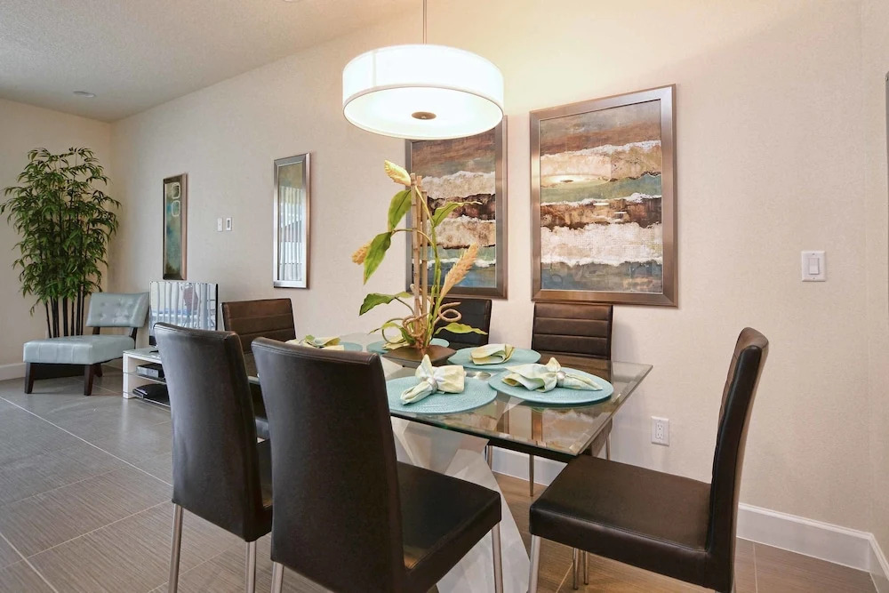 Serenity - 3 Bed Townhouse w/splashpool-5108SY