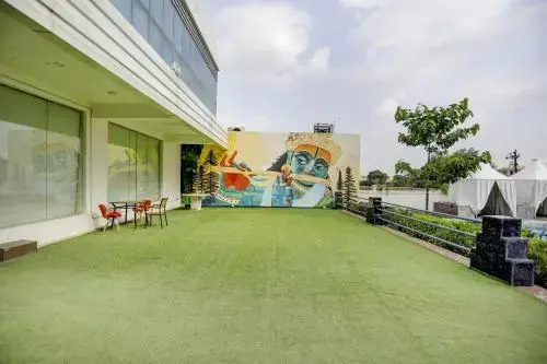 OYO 89612 Hotel Red Stone