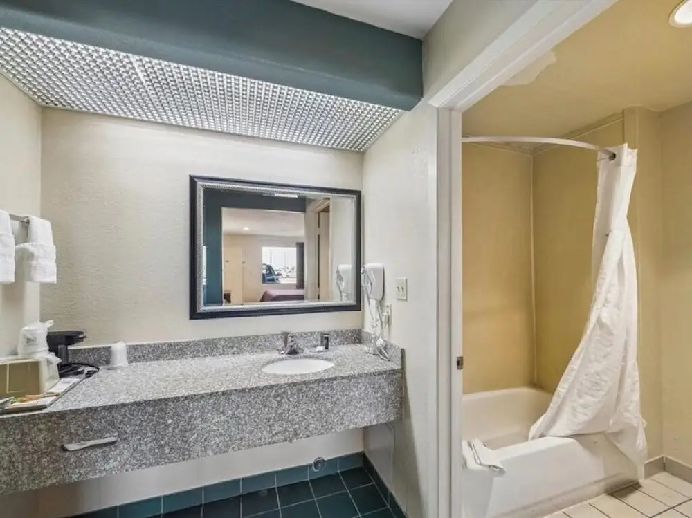 Hotel Blue Baytown