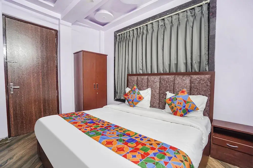 FabHotel Raghav Raj Inn - Nr Bharat Kala Bhavan